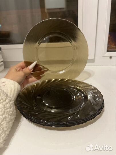 Набор плоских тарелок