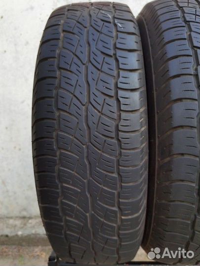 Bridgestone Dueler H/T 687 215/70 R16 99H