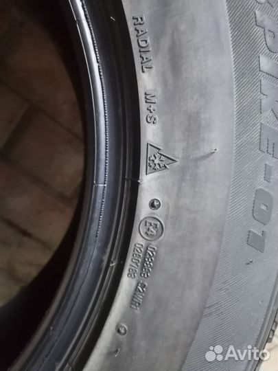 Bridgestone Blizzak Spike-01 265/60 R18