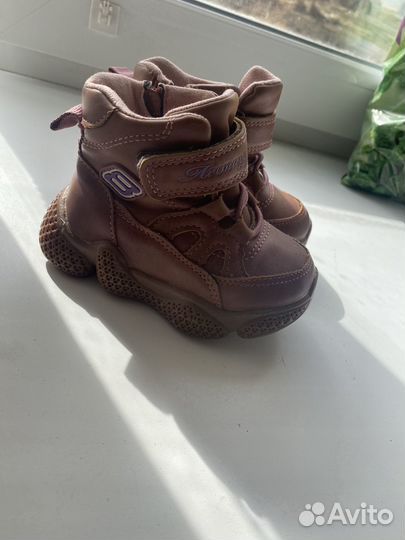 Кроссовки для девочки