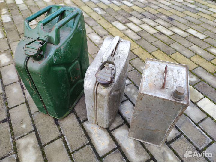 Канистра для бензина