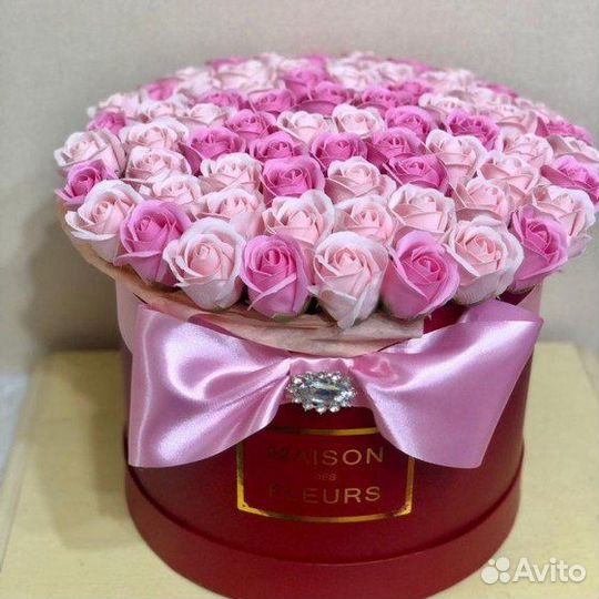 Розы в коробке Букет роз