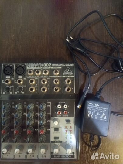 Микшерный пульт behringer xenyx 802