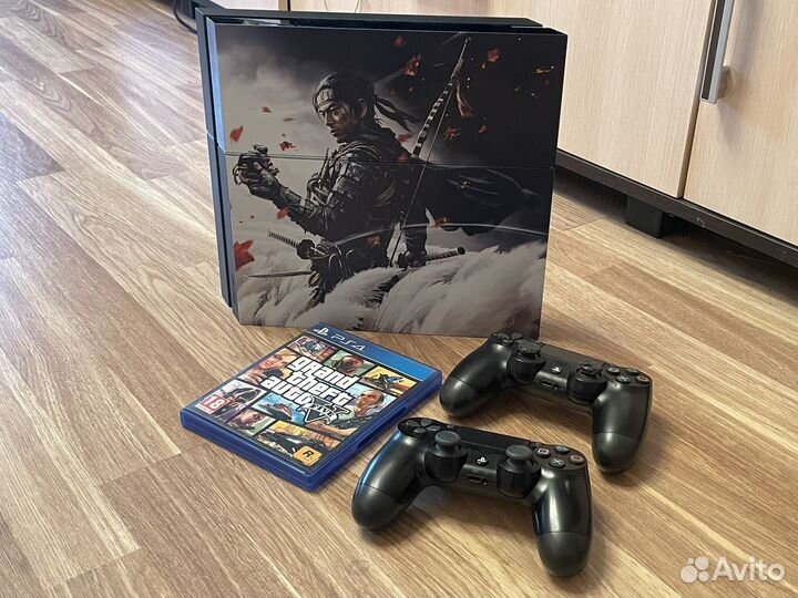 Sony PS4 с кастомным дизайном