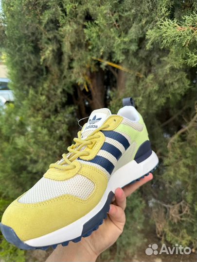 Кроссовки Adidas ZX 700 Yellow