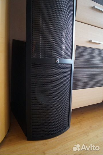Напольная электростатическая Martin Logan Vista