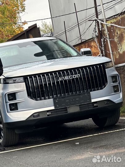 Полировщик автомобилей