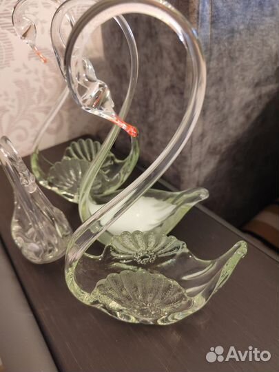 Статуэтка лебедь