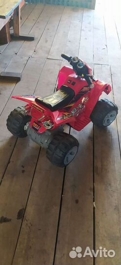 Детский квадроцикл на аккумуляторе