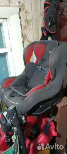 Автокресло без замка. Ремни есть замка нет