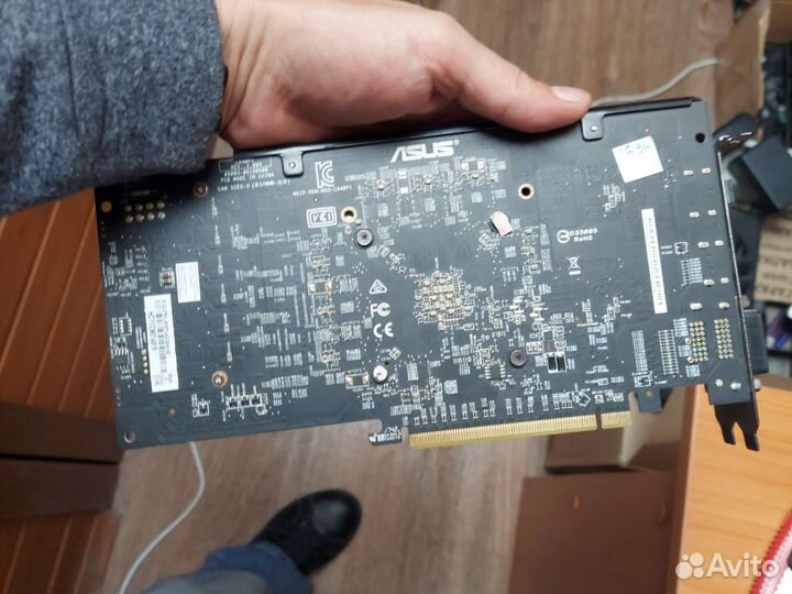 Asus Rog strix RX570 4гб без кожуха и вент