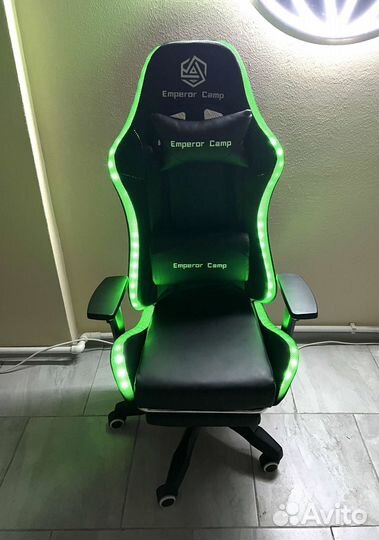 Компьютерное игровое кресло с LED подсветкой