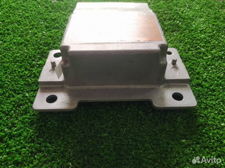 Блок airbag Nissan Laurel HC35