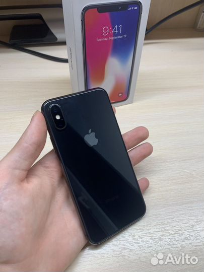 iPhone X, 64 ГБ