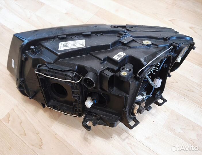 Фара без креплений правая ксенон Audi Q5 2015 рест