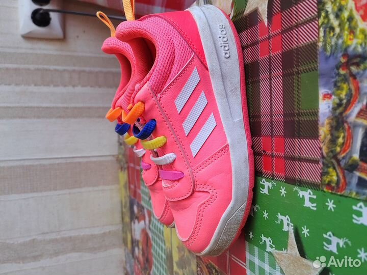 Кроссовки adidas