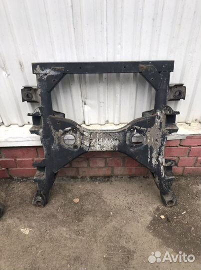 Передний подрамник Mercedes Viano/Vita w639