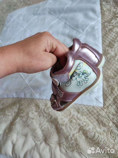Босоножки для девочки