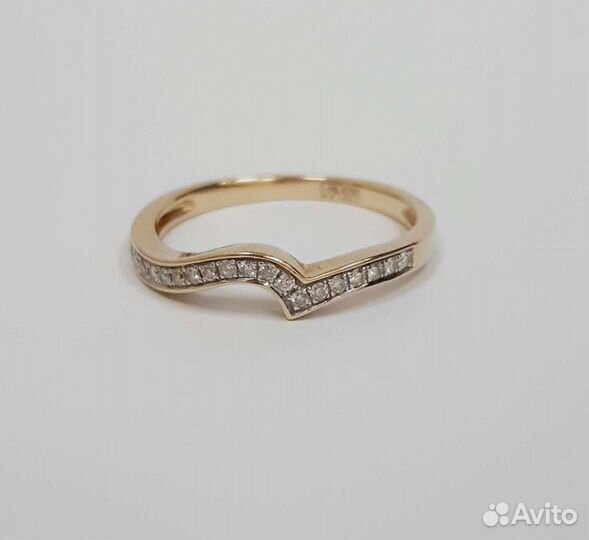 Золотое кольцо с бриллиантами