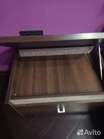 Тумба прикроватная