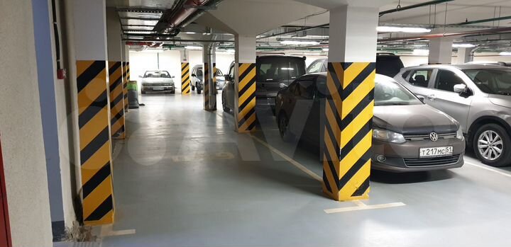 Машиноместо, 15 м²