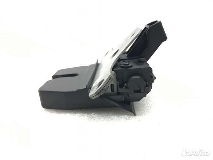 Замок крышки багажника Ford Mondeo седан 2.3 2010