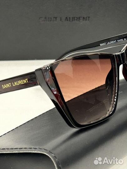 Солнцезащитные очки saint laurent