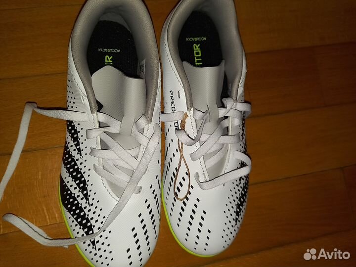 Сороконожки Adidas Predator