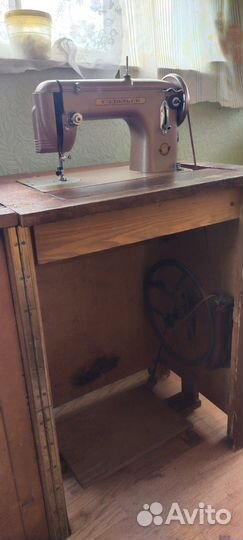Швейная машина подольск ножная