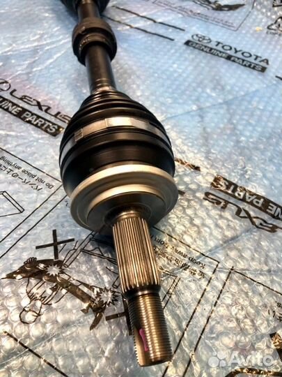 Привод полуось передний правый Toyota Camry 70