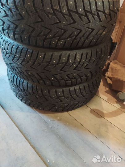 Nexen Winguard Spike WS62 235/65 R17