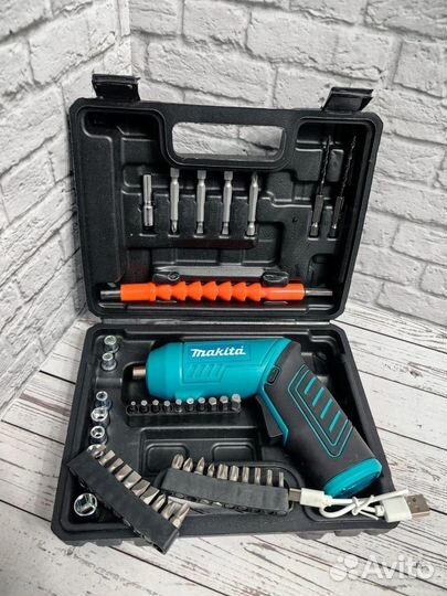 Набор инструментов makita шуруповерт
