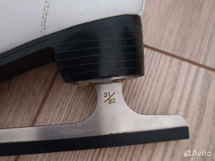 Коньки для девочки размер 31-32