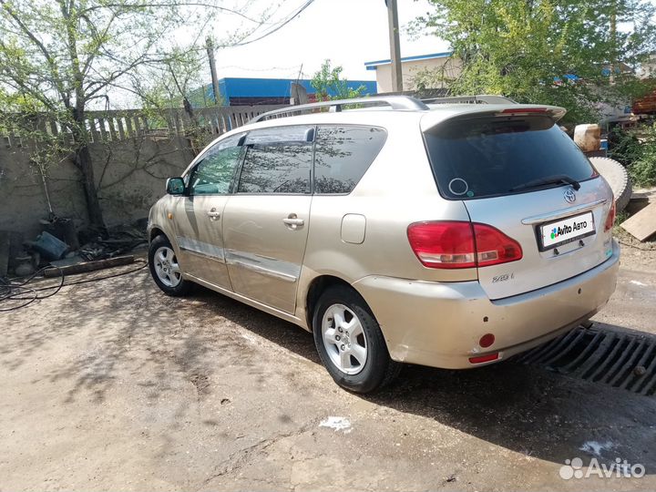 Toyota Ipsum 2.4 AT, 2003, 210 000 км