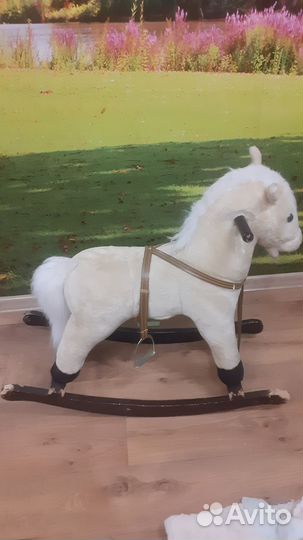 Детская лошадка качалка