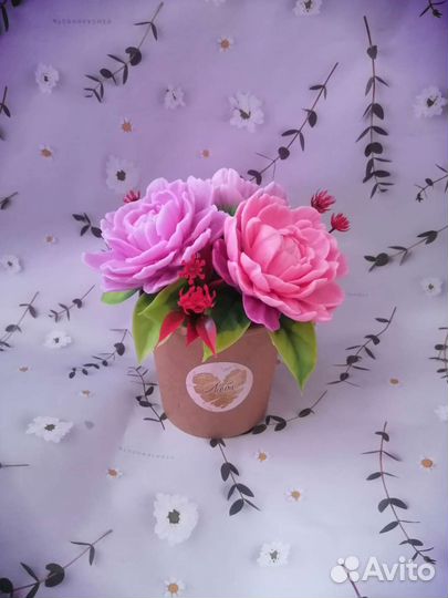 Букет пионов из мыла