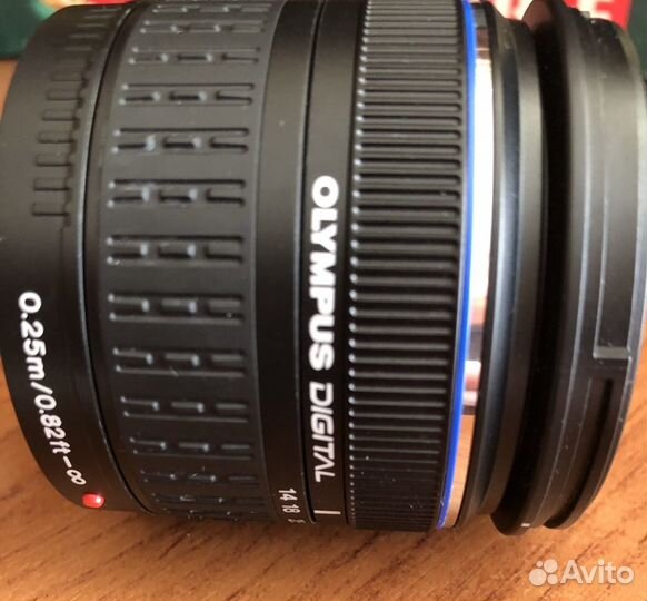 Объектив Olympus Zuiko Digital 14-42mm f/3.5-5.6