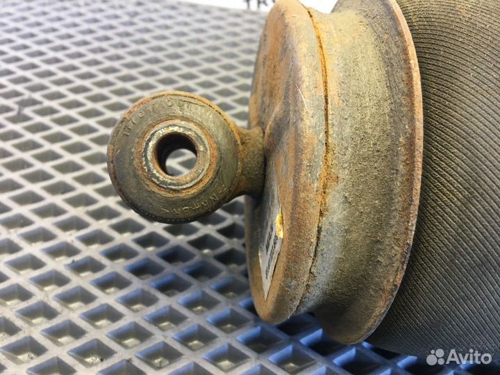 81417226057 Амортизатор кабины задний под один шту