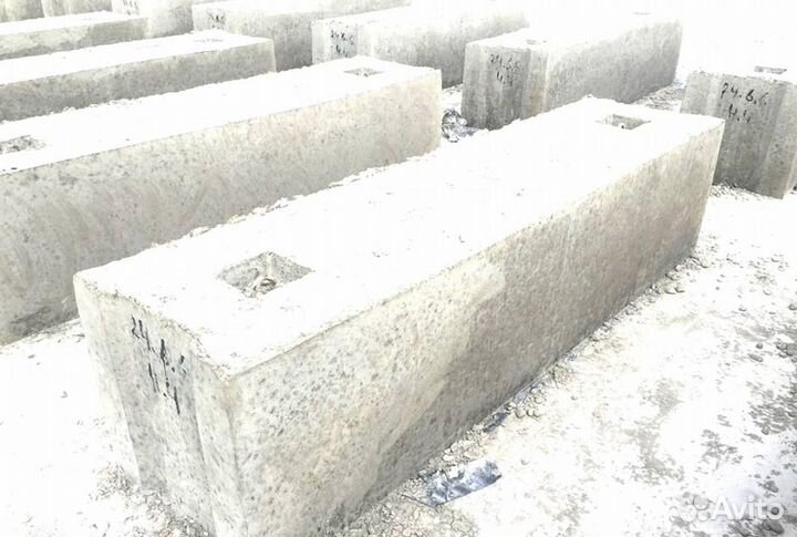 Фундаментный блок