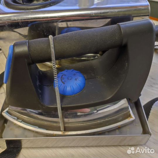 Утюг с парогенератором