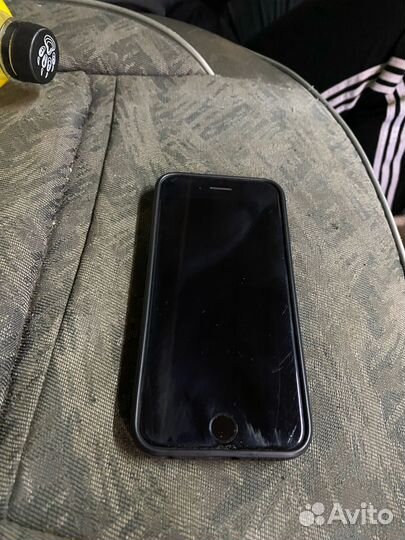 iPhone 8, 64 ГБ