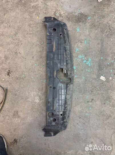 Рамка радиатора geely mk накладка верх