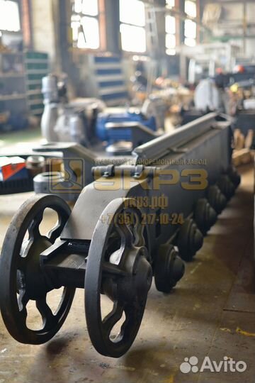 Гусеничный кран ЧКЗ МКГ-25БР, 1989