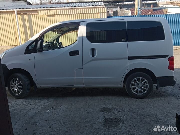 Nissan NV200 1.6 AT, 2013, 199 999 км