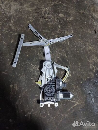 Стеклоподъемник передний правый Opel Astra H