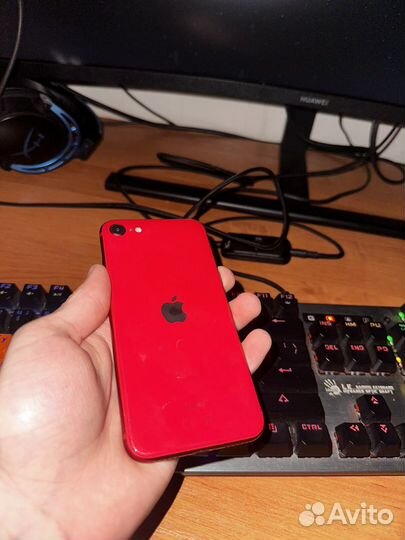 iPhone SE (2020), 128 ГБ