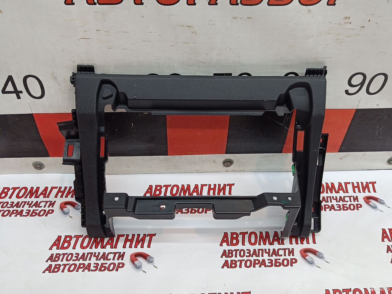 Накладка торпедо парприза Джили Монжаро