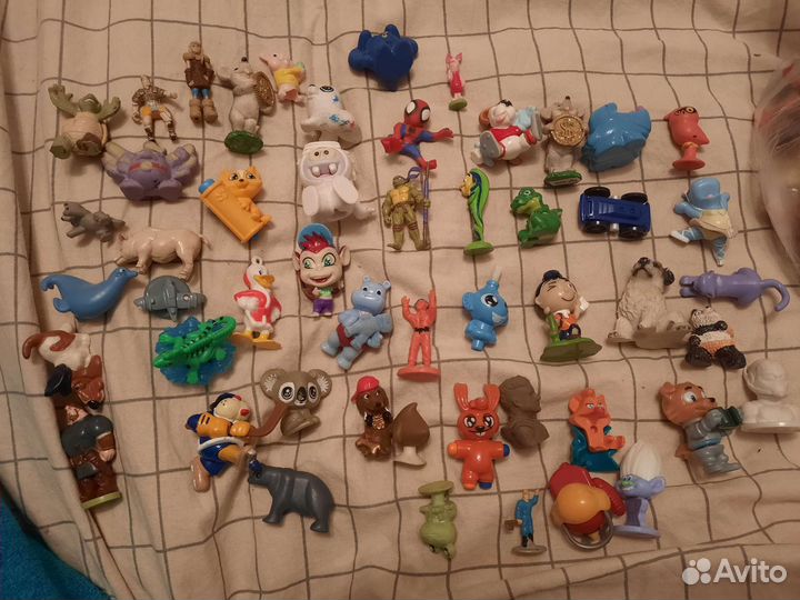 Игрушки из киндера