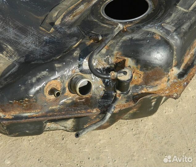 Бак топливный Nissan Maxima J30 3.0