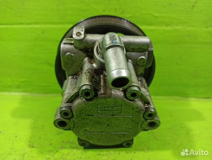 Насос гур Renault Duster HSA K4MA690 2013